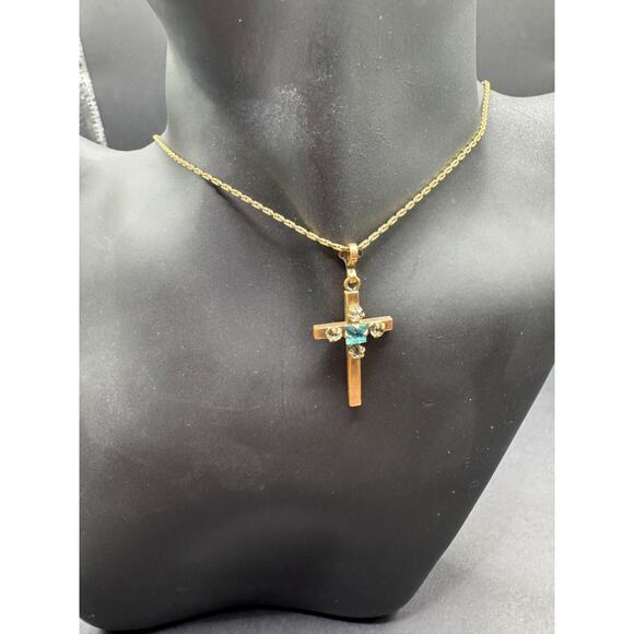 Vintage 1/20 10k Gold Filled Blue Topaz Cross Pendant Necklace C.T Signed - Picture 1 of 9